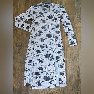 CBR Wmns sheer coverup mock neck front slits pink black floral detail midi Sz lg